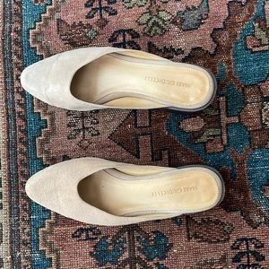 tan suede Mari Giudicelli mules sz 40 (US 9)
